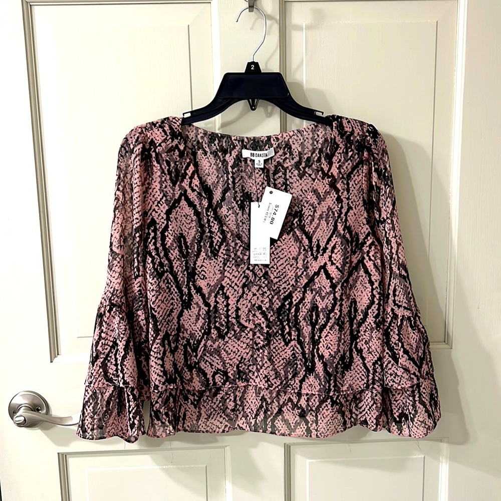 Beautiful, flirty purple snake print top, V-neck, and two layer sleeves